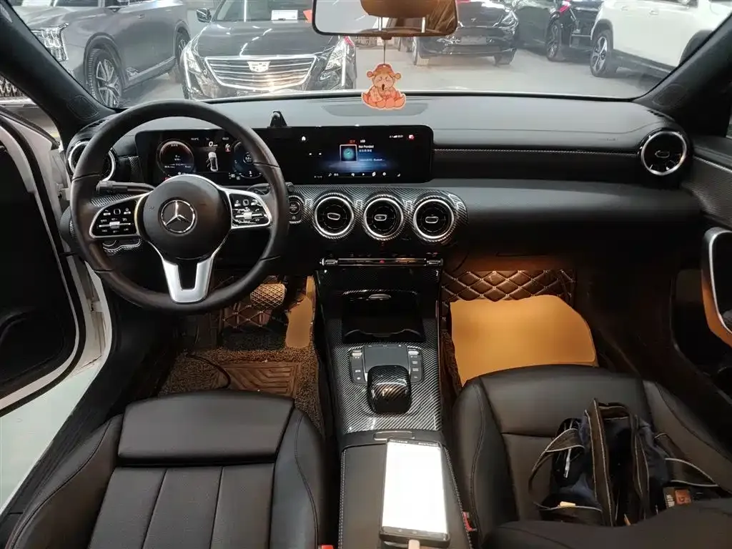 Mercedes-Benz A-Class 2023 из CN, фото 10