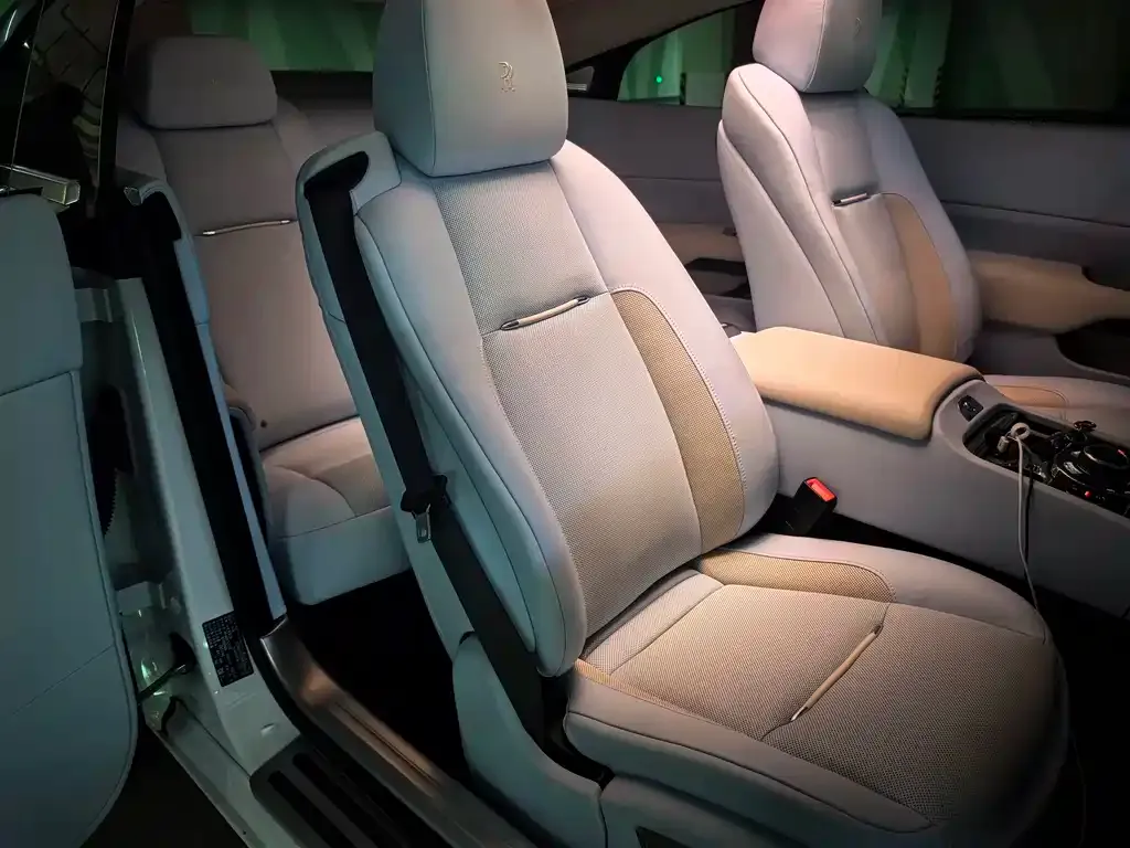 Rolls-Royce Wraith 2021 из CN, фото 10