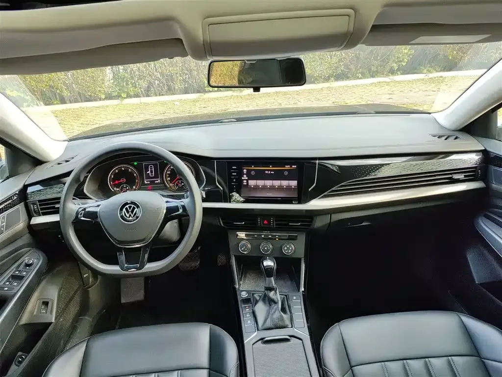 Volkswagen Passat 2021 из CN, фото 10