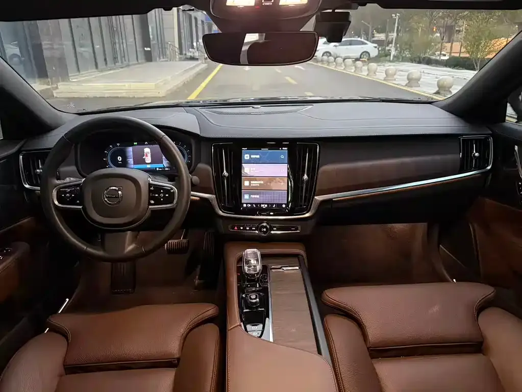 Volvo S90 — фото 8