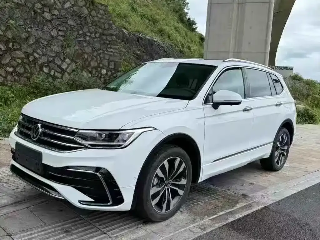 Volkswagen Tiguan L 2024 из CN, фото 1