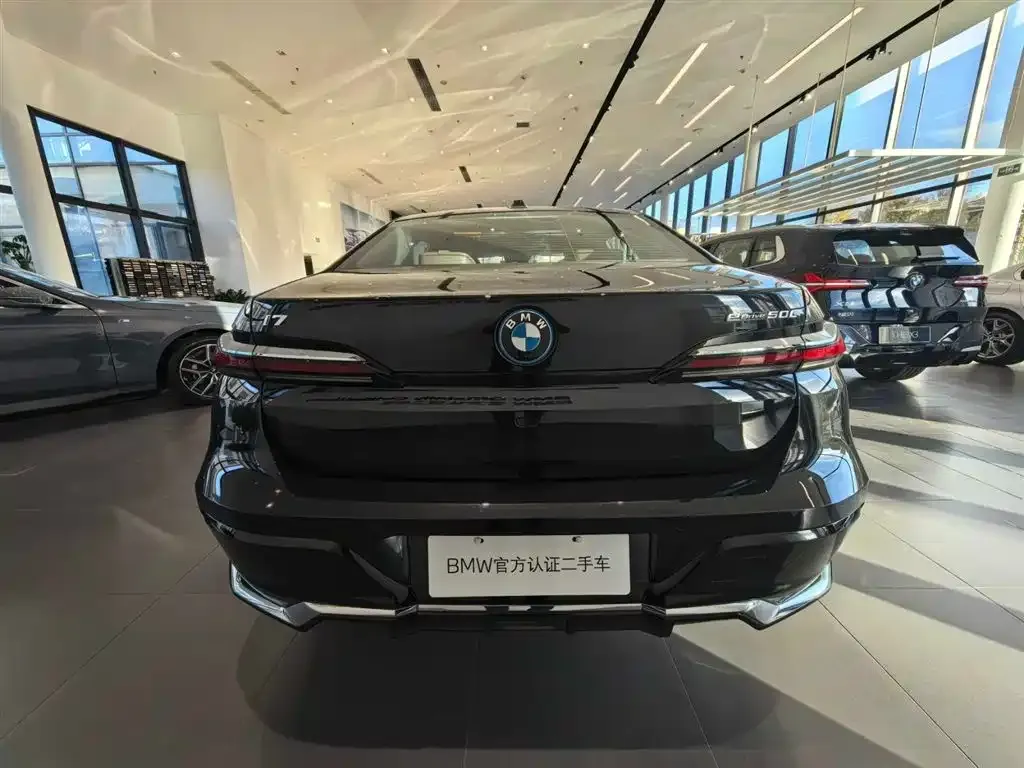 BMW i7 2025 из CN, фото 6