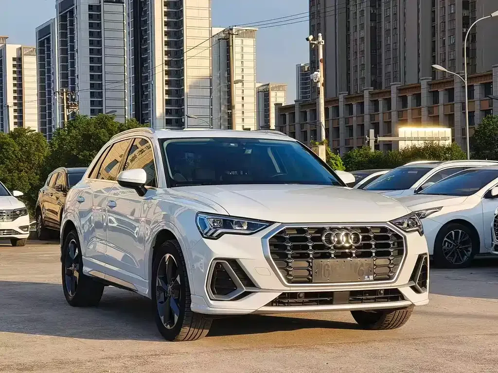 Audi Q3 2022 из CN, фото 3