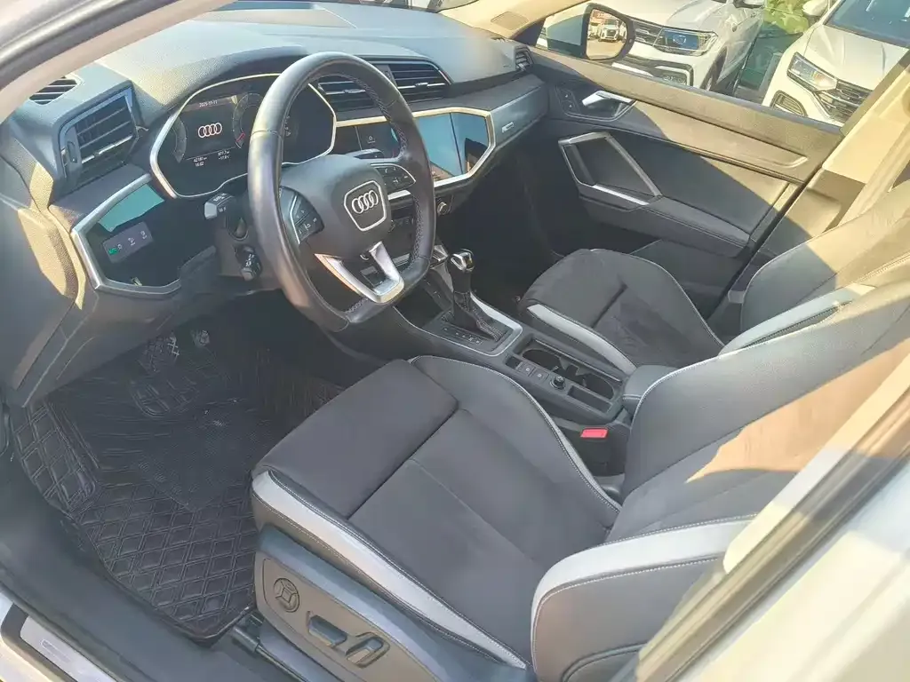 Audi Q3 2022 из CN, фото 4