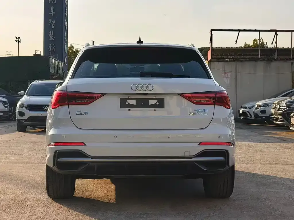 Audi Q3 2022 из CN, фото 8