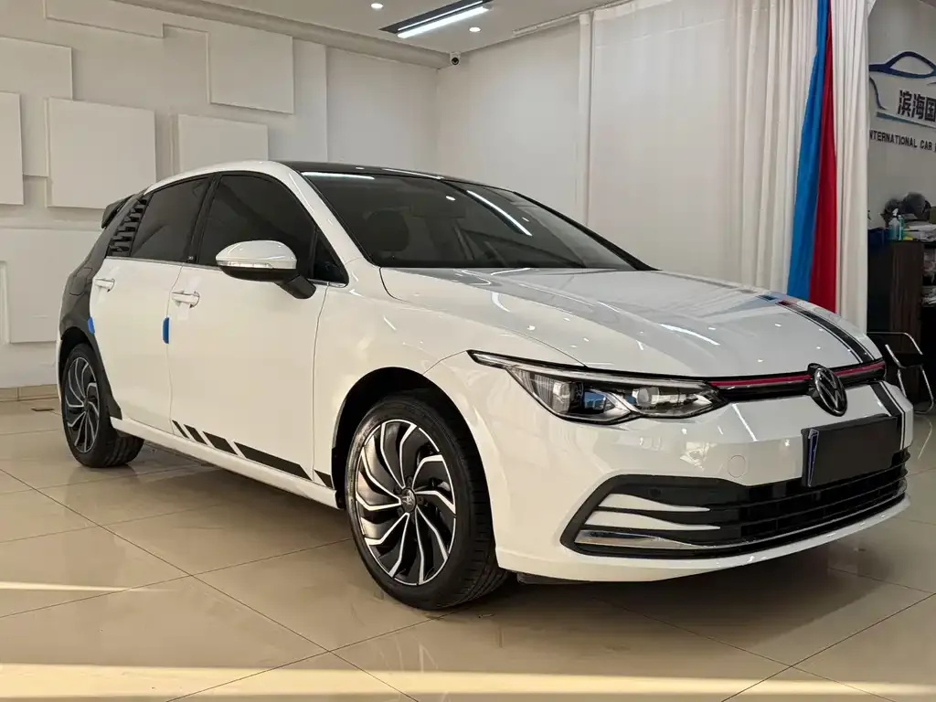 Volkswagen Golf 2021 из CN, фото 3