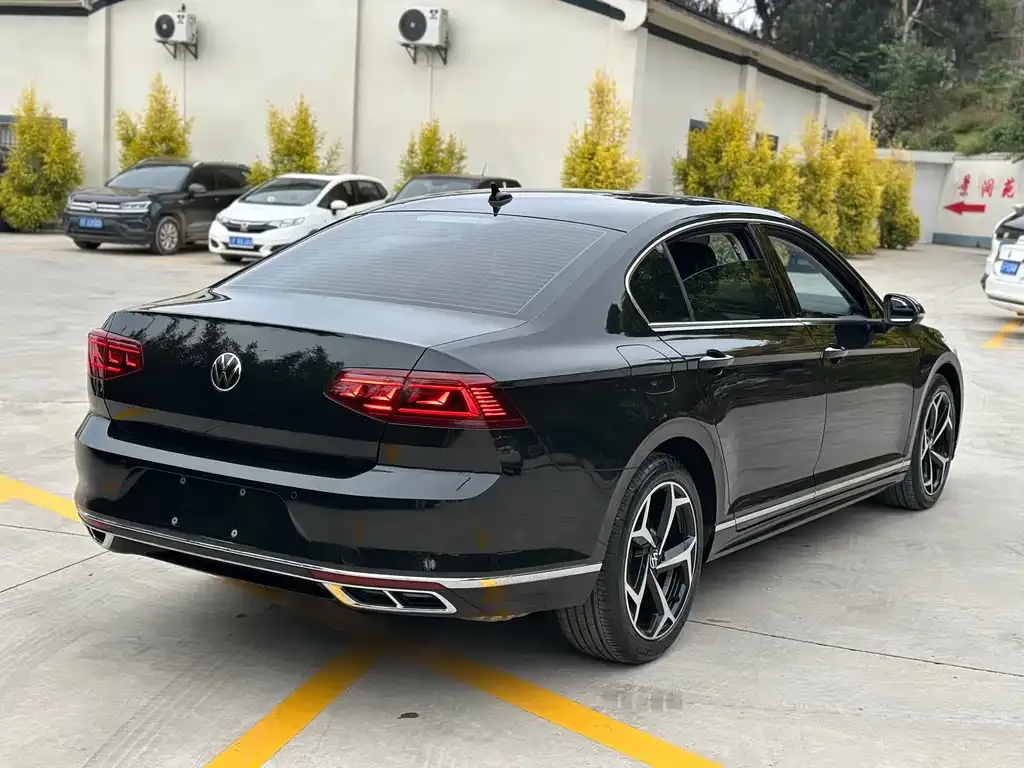 Volkswagen Magotan 2023 из CN, фото 7