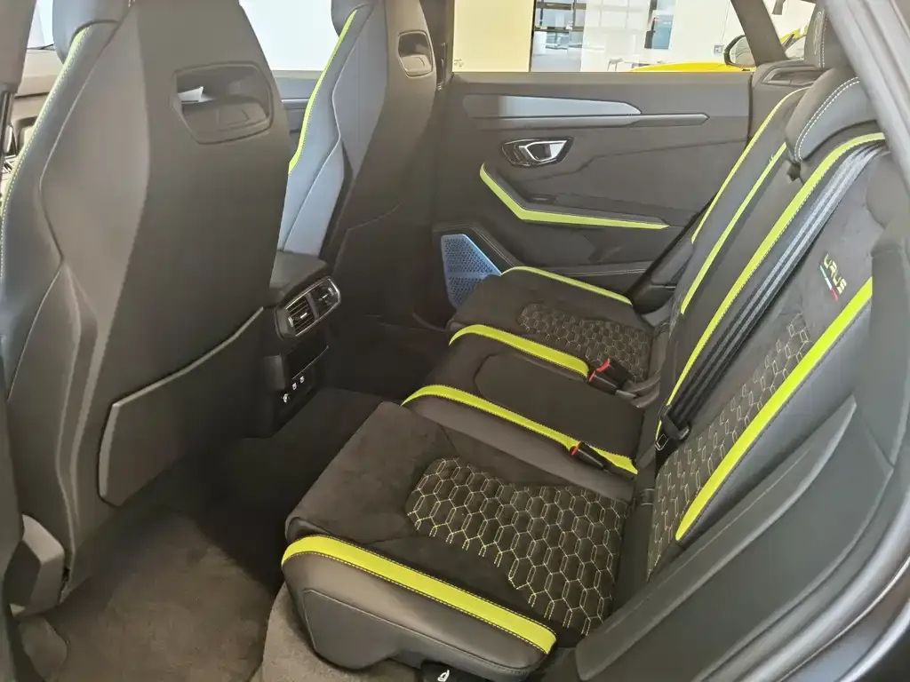 Lamborghini Urus 2022 из CN, фото 6