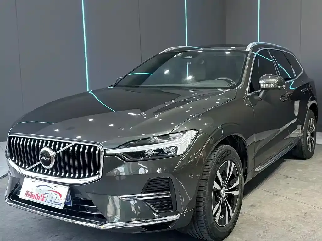 Volvo XC60 2022 из CN, фото 1