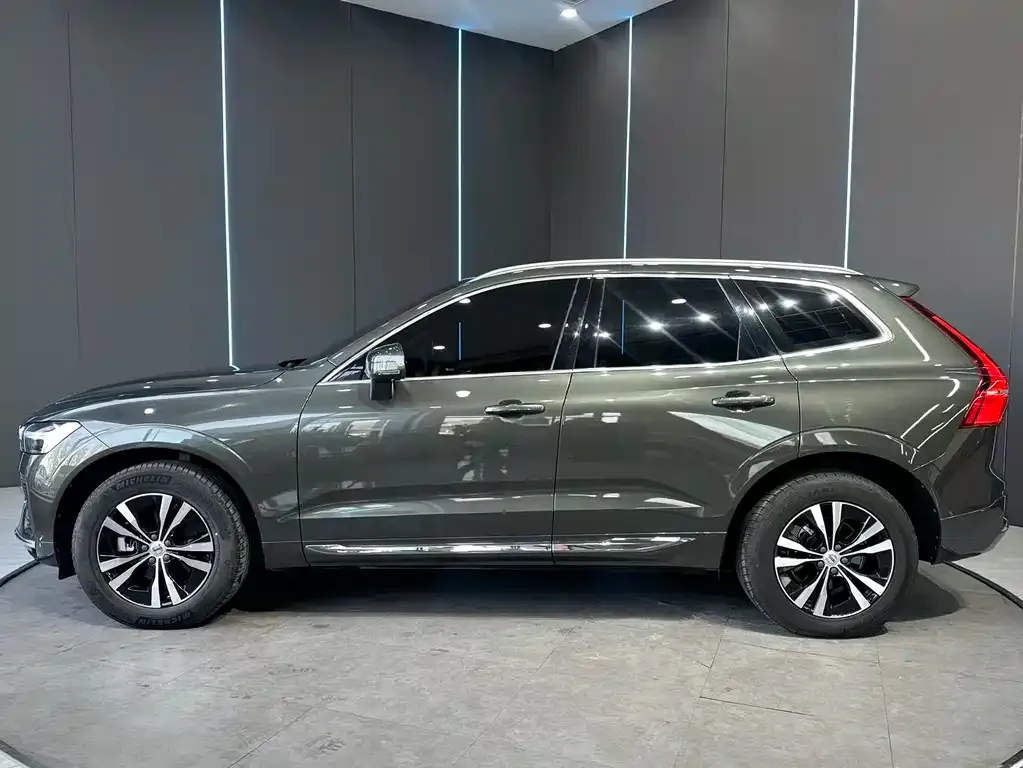 Volvo XC60 2022 из CN, фото 4