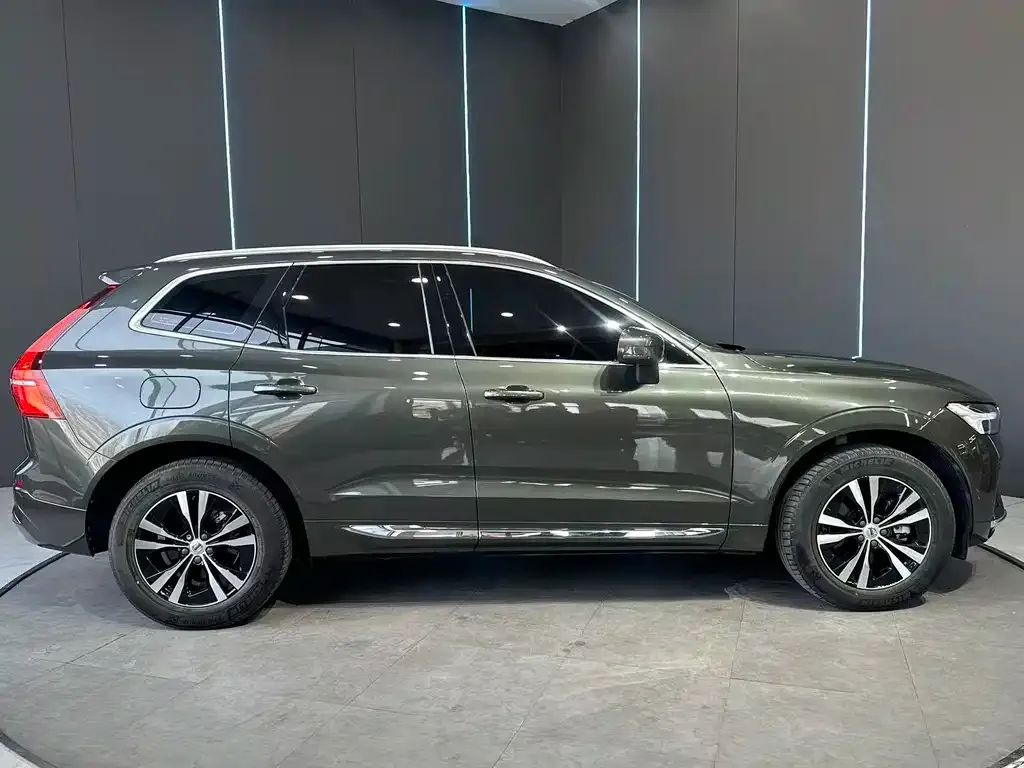 Volvo XC60 2022 из CN, фото 5