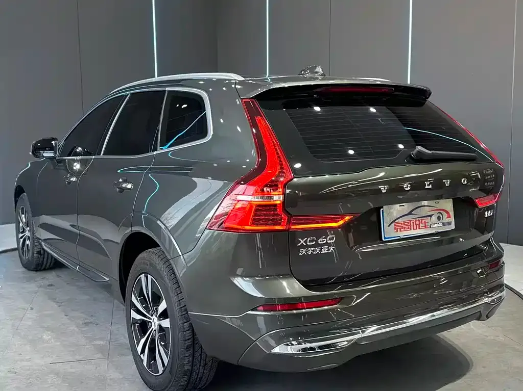 Volvo XC60 2022 из CN, фото 8
