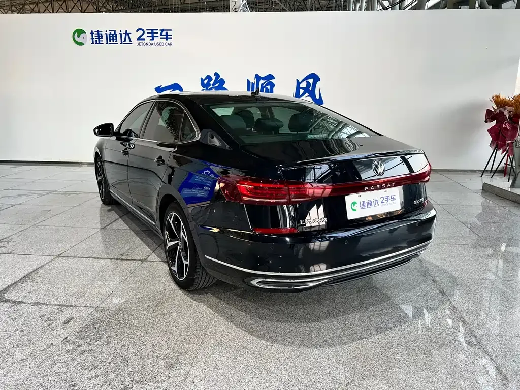 Volkswagen Passat — фото 7
