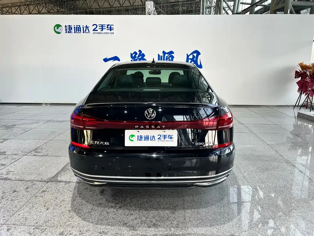 Volkswagen Passat — фото 8