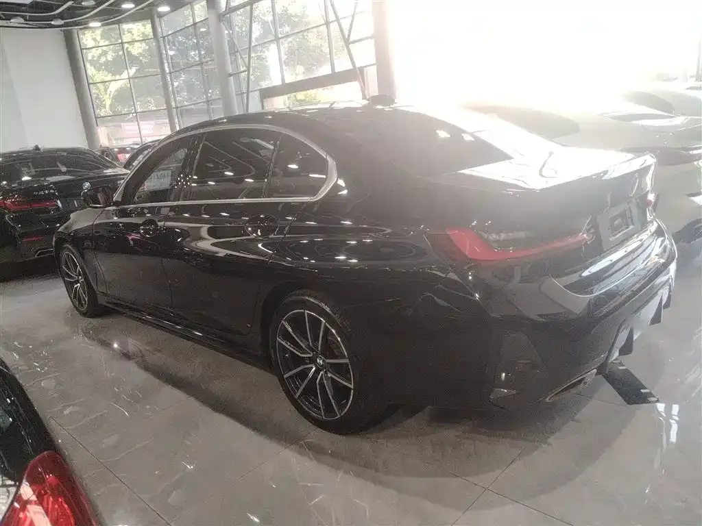 BMW 3 Series 2023 из CN, фото 5