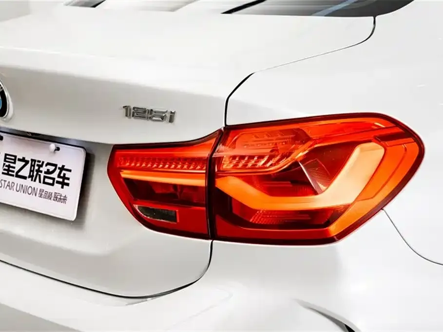 BMW 1 Series 2022 из CN, фото 10