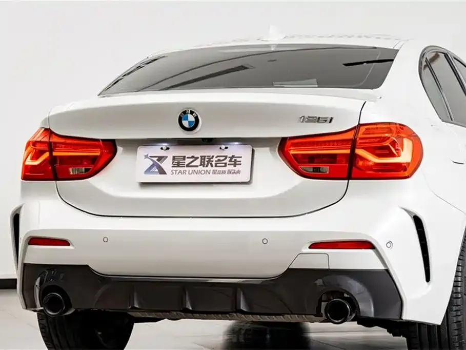 BMW 1 Series 2022 из CN, фото 9