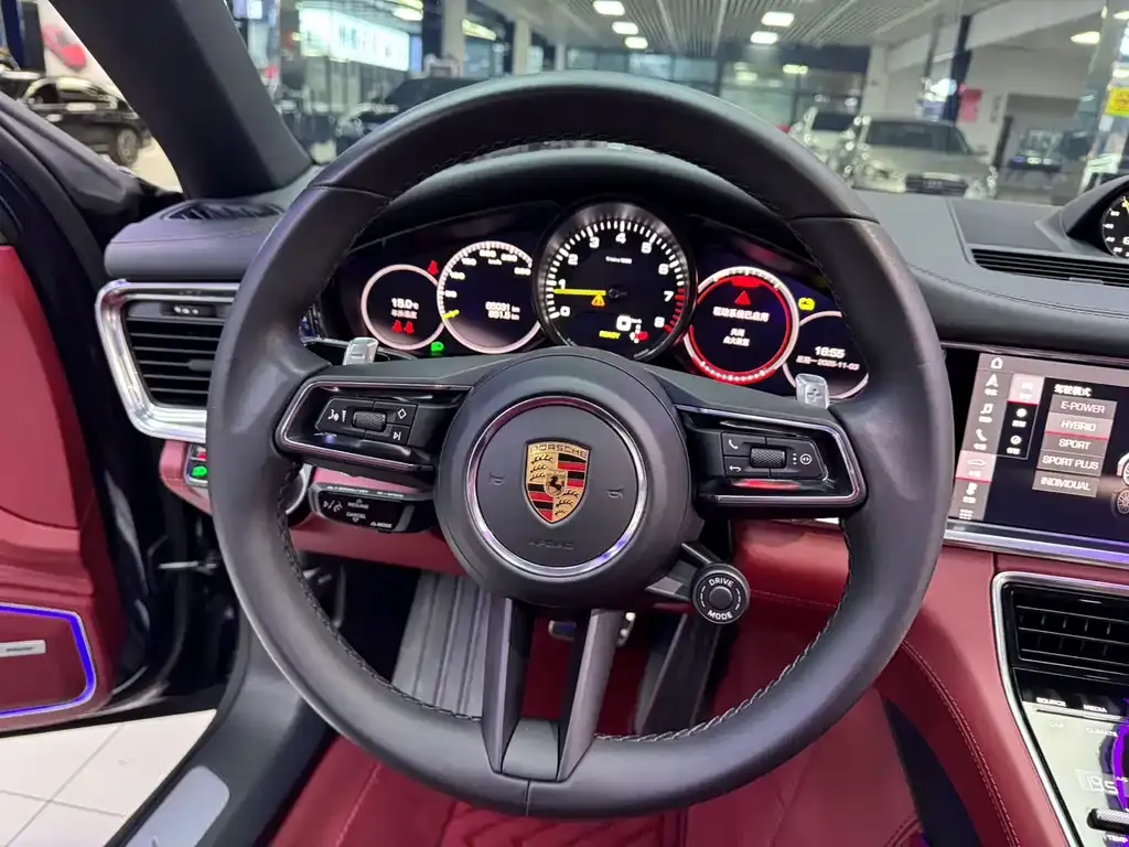 Porsche Panamera Hybrid 2022 из CN, фото 8