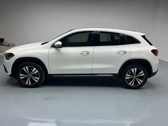 Mercedes-Benz GLA 2023 из CN, фото 2