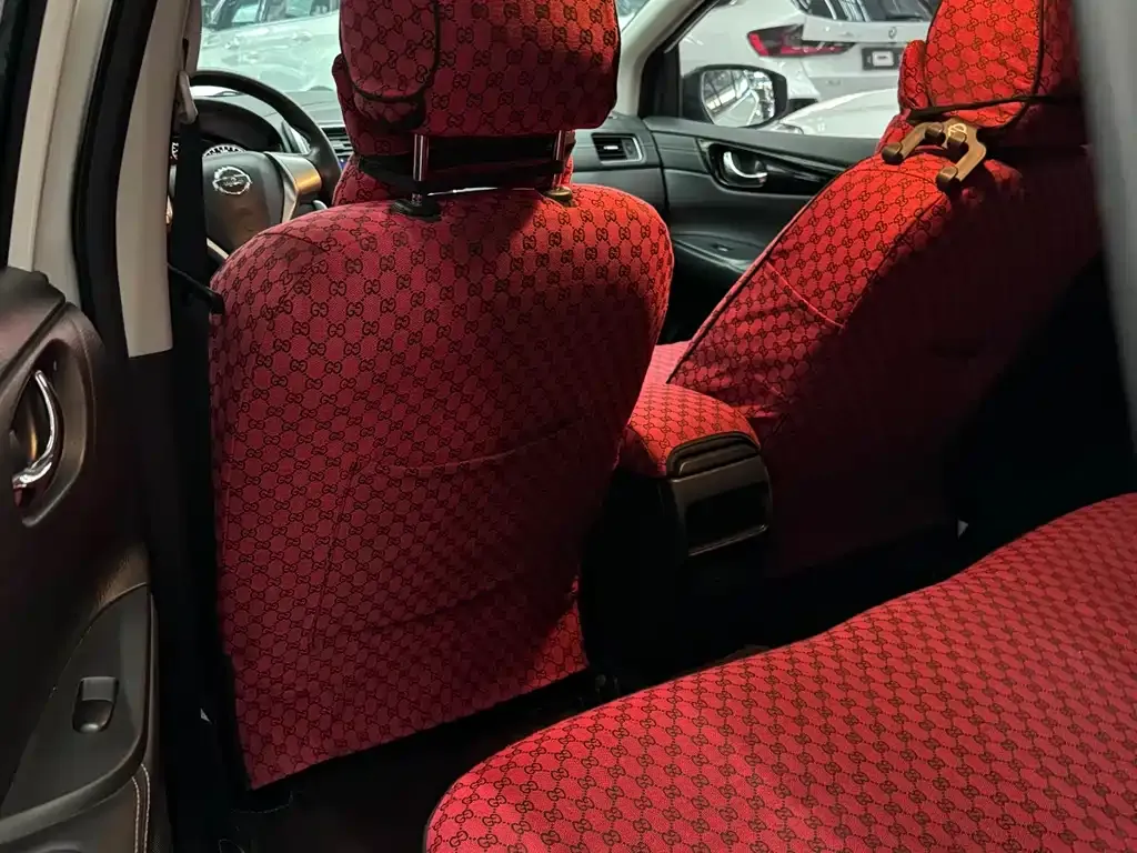 Nissan Tiida 2023 из CN, фото 4