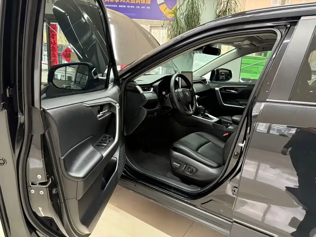 Toyota RAV4 2022 из CN, фото 8