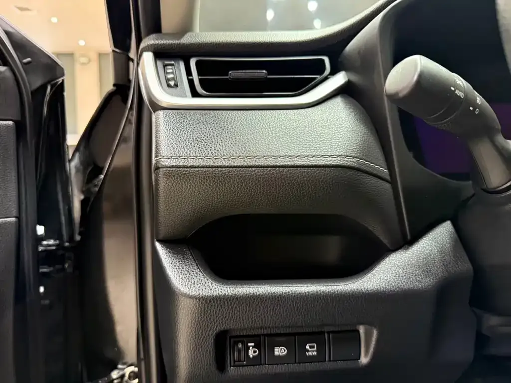 Toyota RAV4 2022 из CN, фото 9