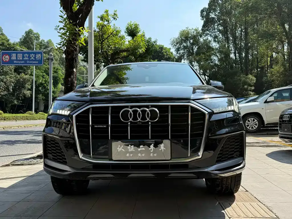Audi Q7 2021 из CN, фото 2