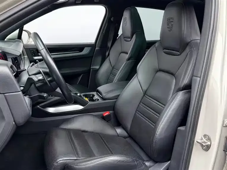 Porsche Cayenne 2023 из CN, фото 10
