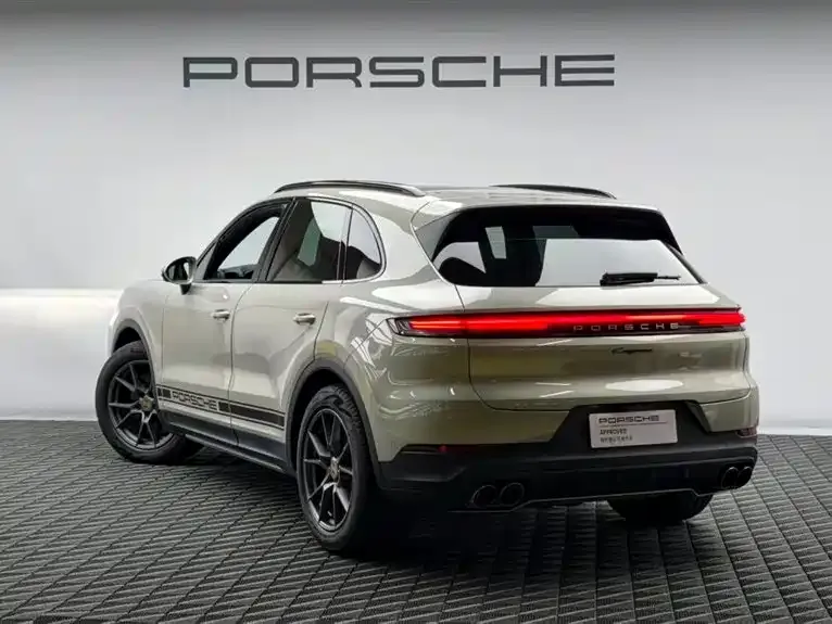 Porsche Cayenne 2023 из CN, фото 5