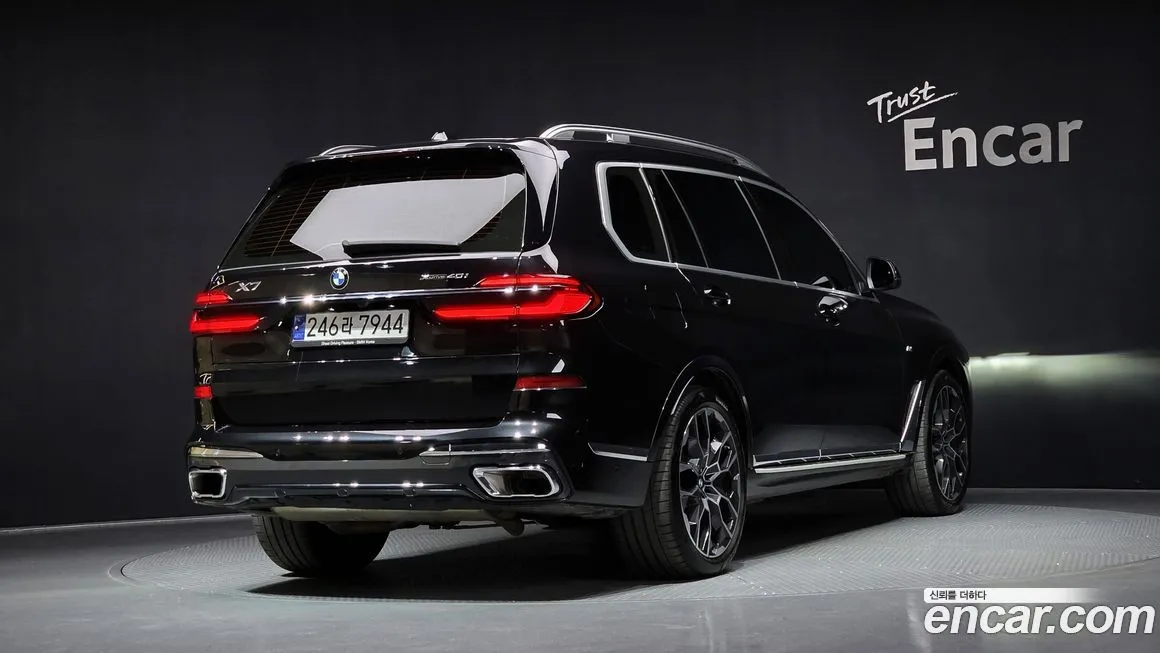BMW X7 — фото 2