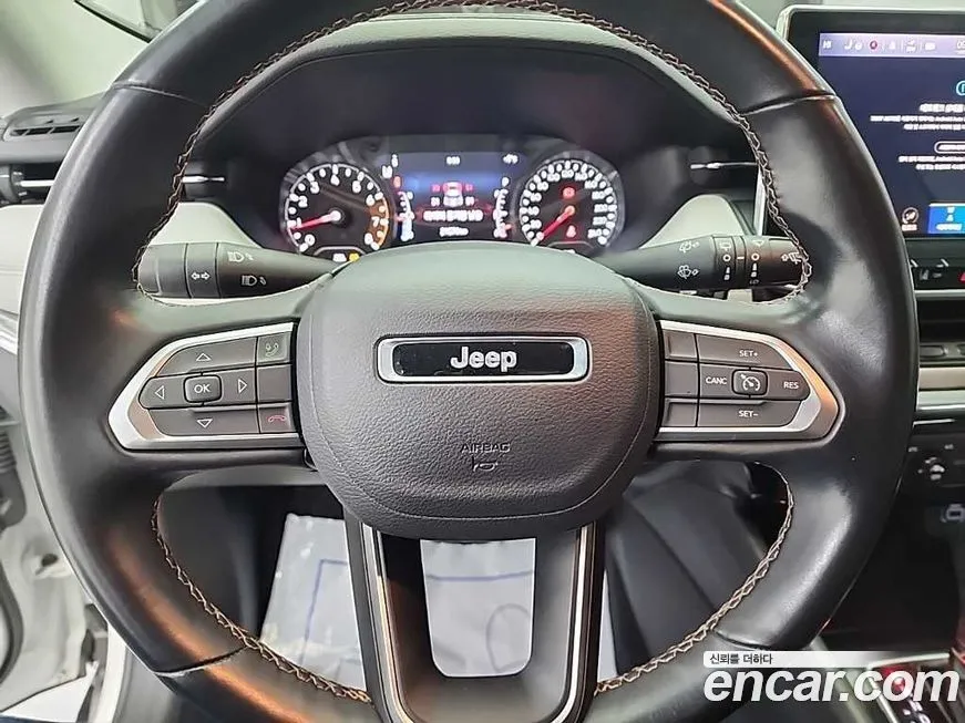 Jeep Compass — фото 9