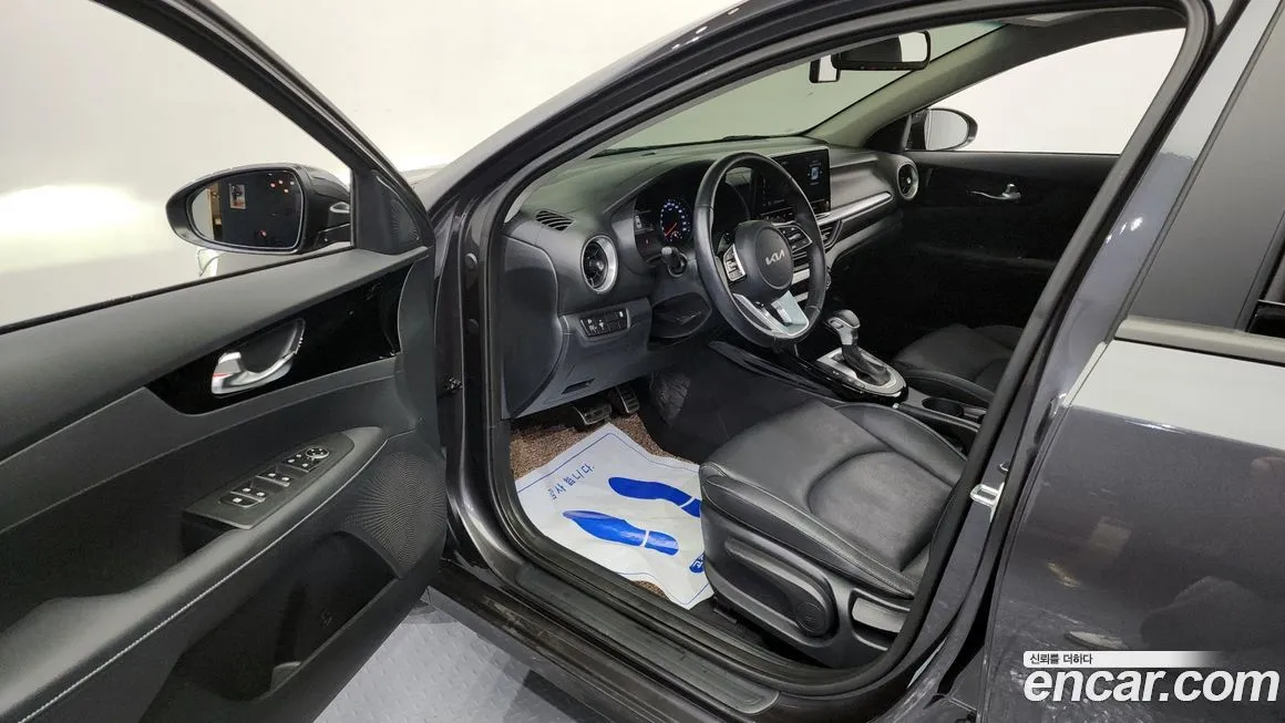 Kia K3 2023 из KR, фото 10