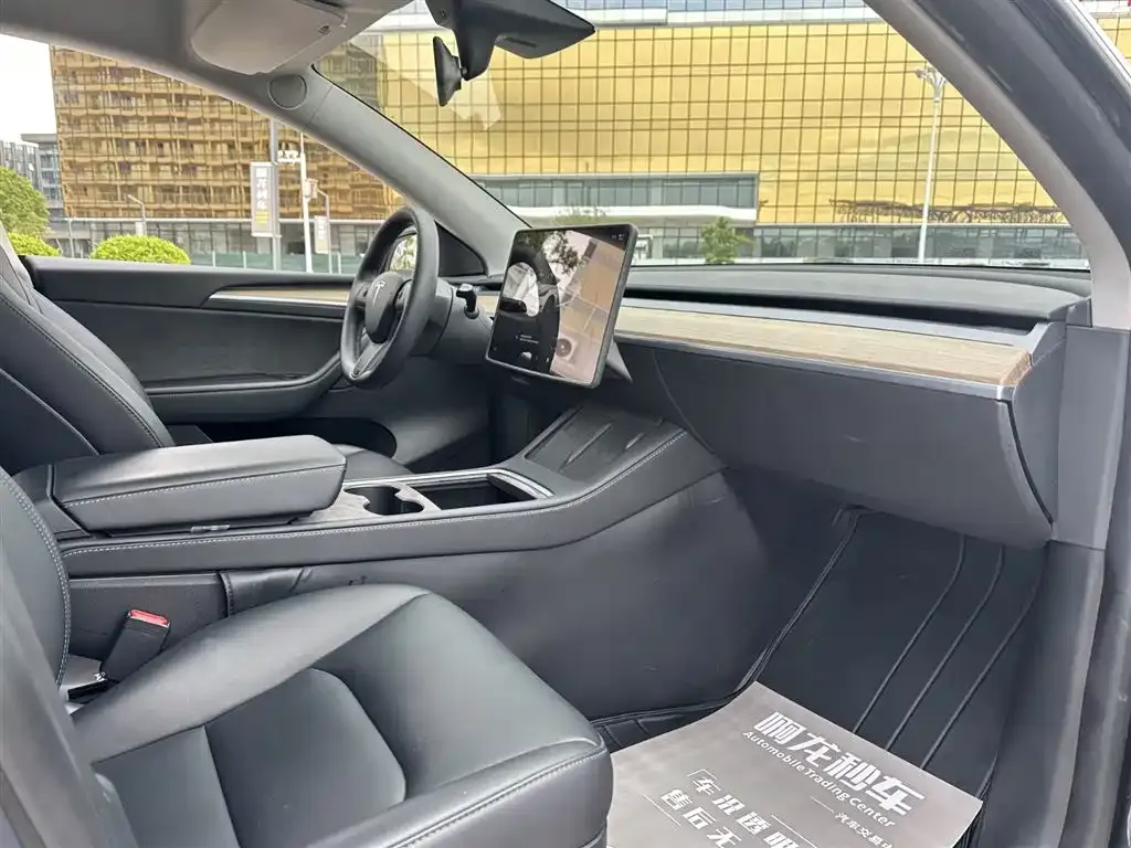 Tesla Model Y 2022 из CN, фото 9
