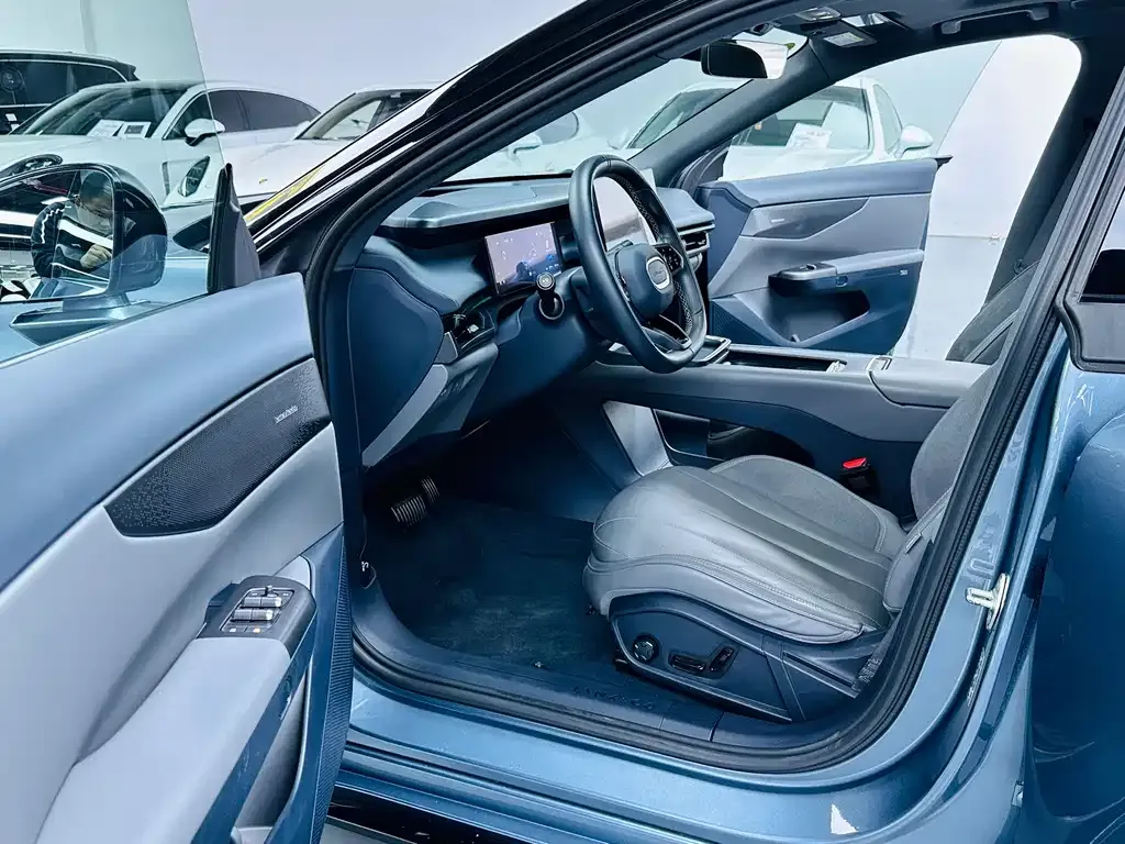 Lynk & Co 07 EM-P 2024 из CN, фото 4