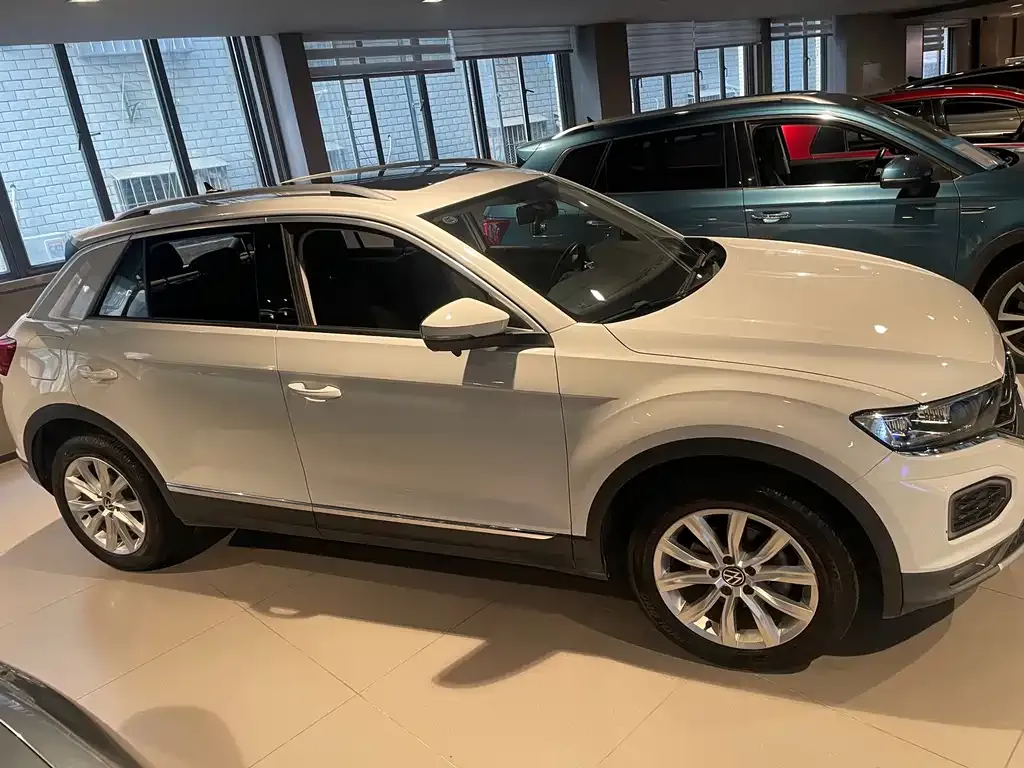 Volkswagen T-Roc 2021 из CN, фото 3