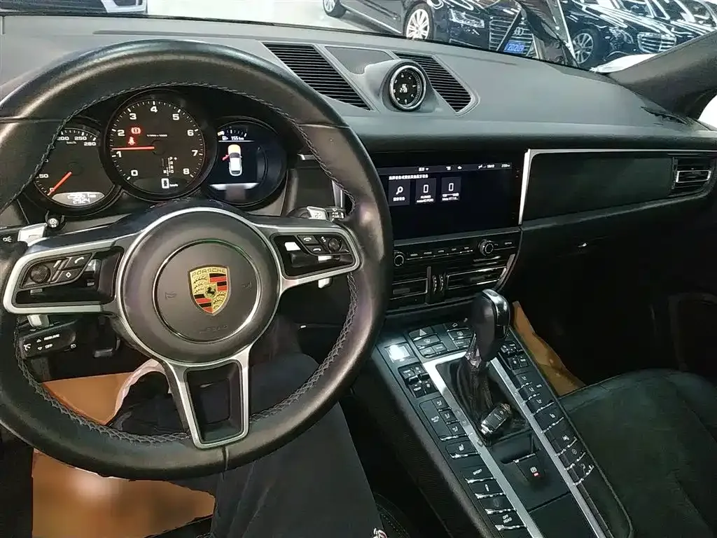 Porsche Macan 2021 из CN, фото 10