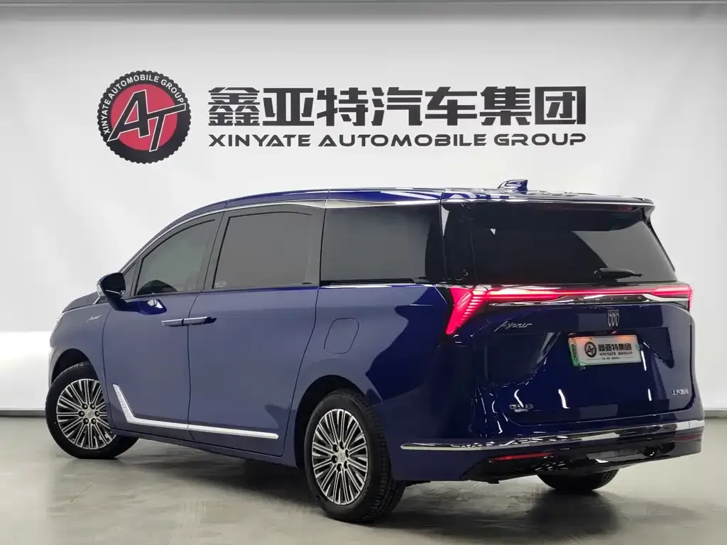 Buick GL8 Hybrid — фото 4