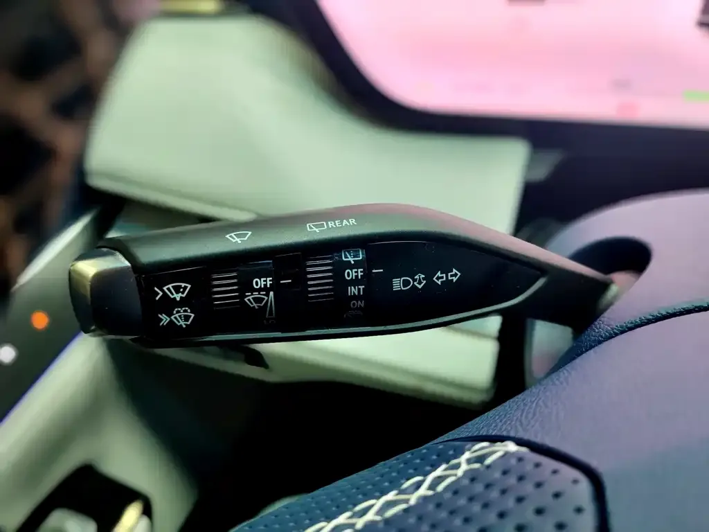 Buick GL8 Hybrid — фото 9