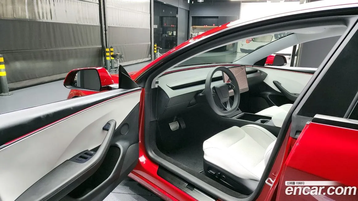 Tesla Model 3 2025 из KR, фото 10