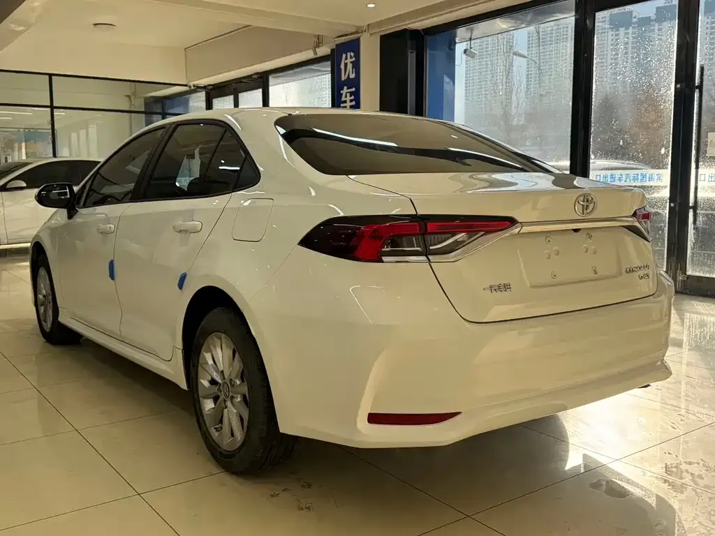 Toyota Corolla 2021 из CN, фото 4