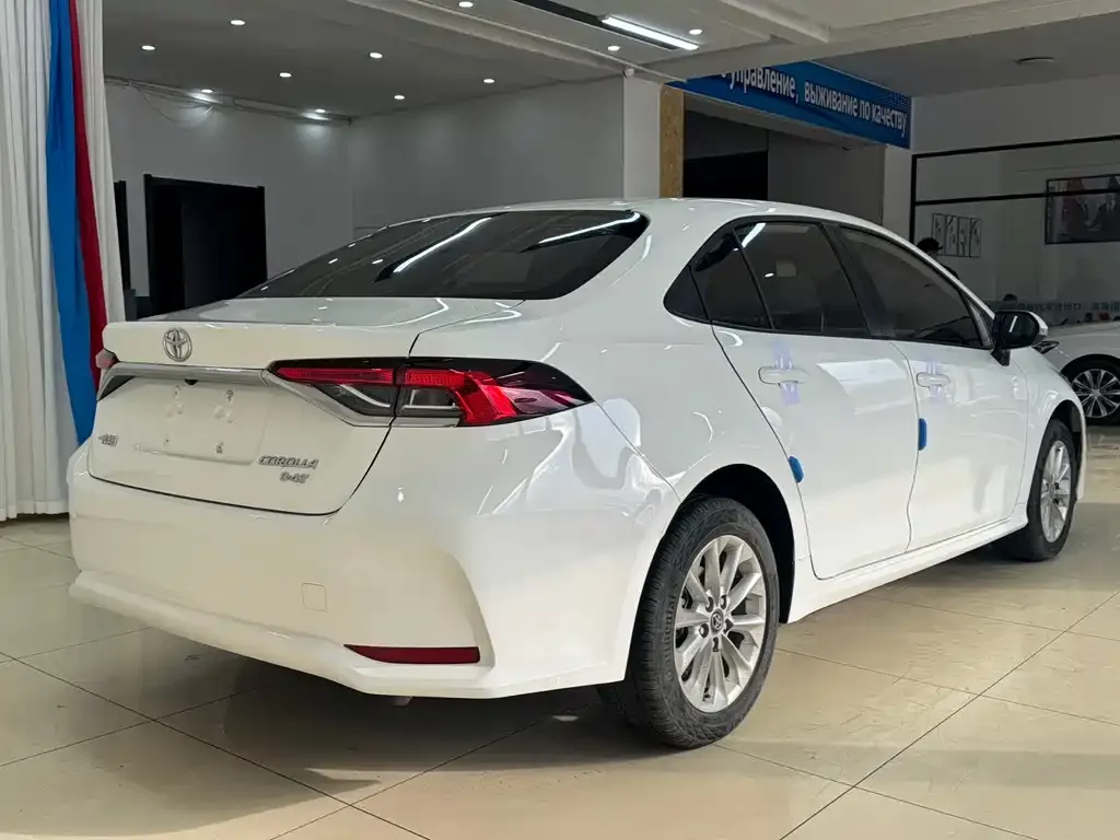 Toyota Corolla 2021 из CN, фото 6