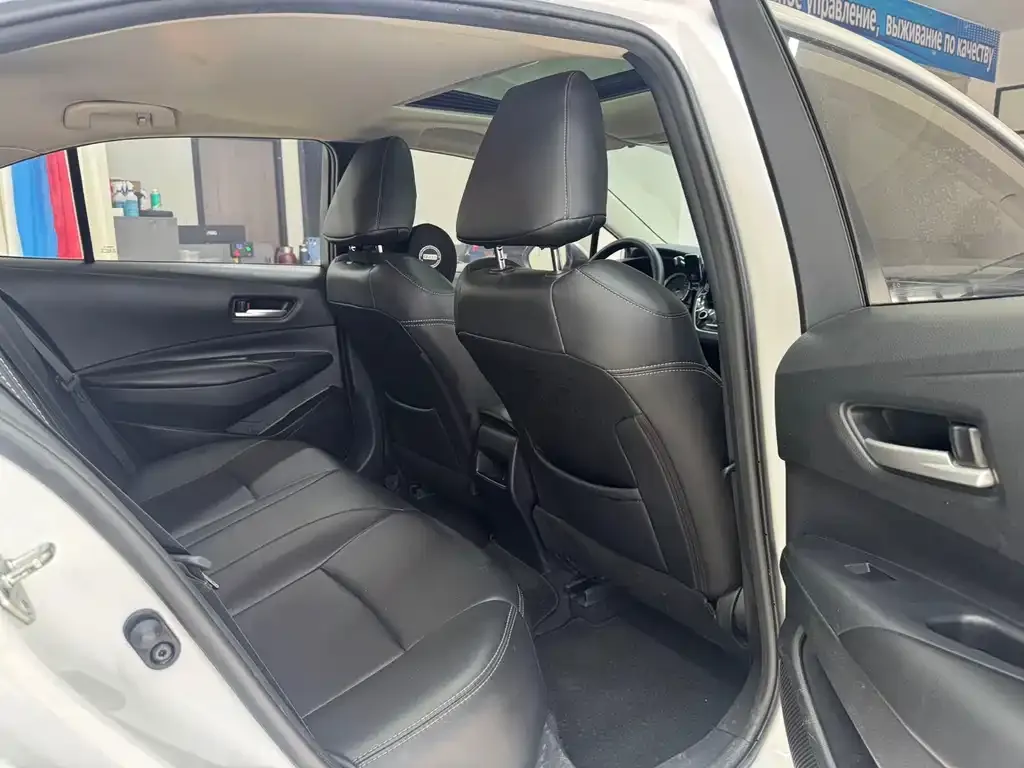 Toyota Corolla 2021 из CN, фото 9