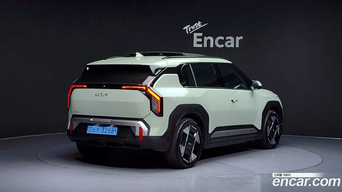 Kia EV3 — фото 2