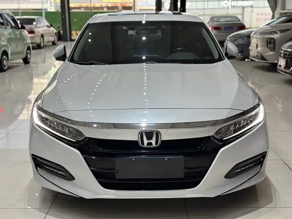 Honda Accord — фото 2