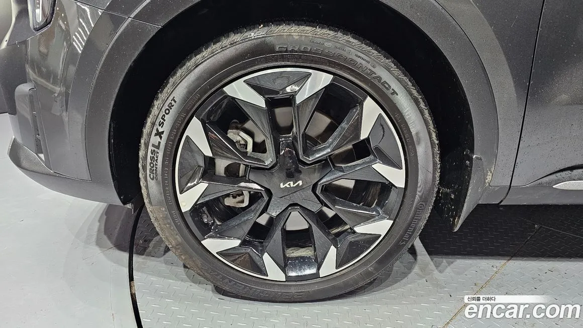 Kia Sorento — фото 5