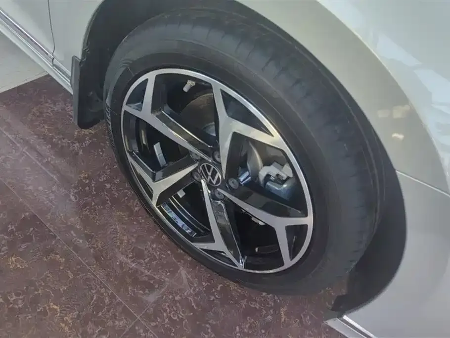 Volkswagen Magotan 2024 из CN, фото 6
