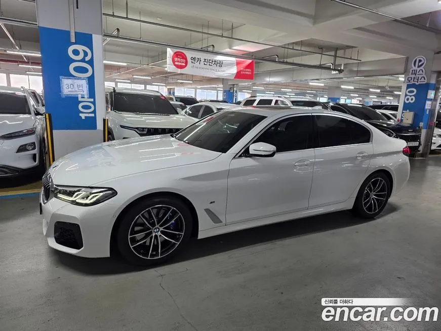 BMW 5-Series 2023 из KR, фото 1