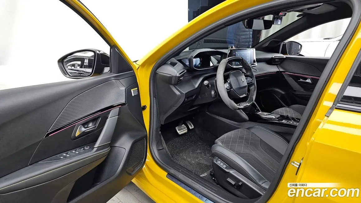 Peugeot 208 2023 из KR, фото 10