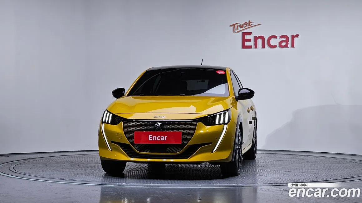 Peugeot 208 2023 из KR, фото 3