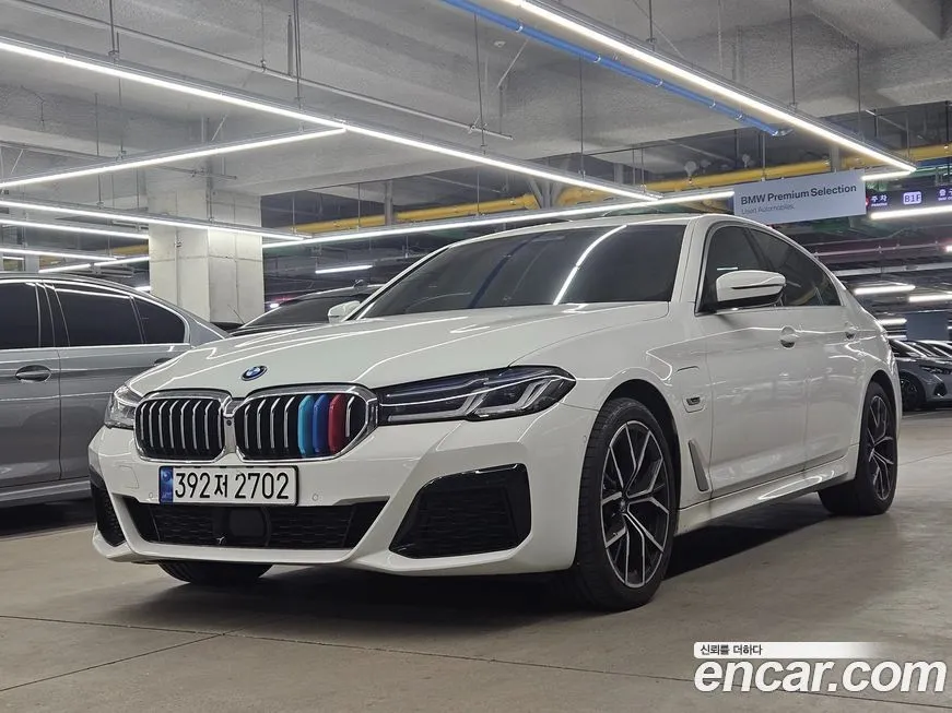 BMW 5-Series 2023 из KR, фото 1